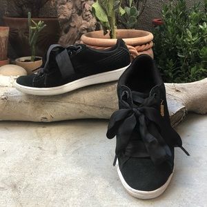 ON HOLD for customer - NEW IN! Puma sneakers